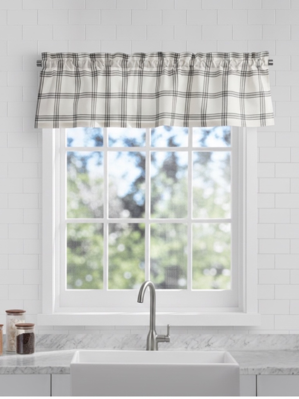 Mainstays Black Plaid Farmhouse Window Valance 56x14 NWOT
